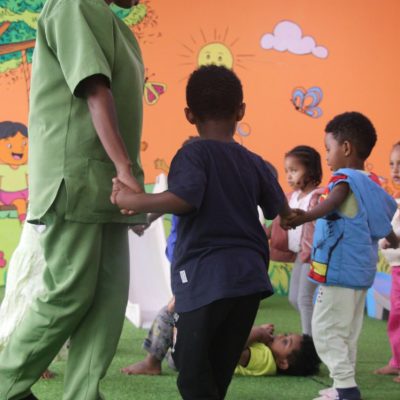 እኛ ማን ነን? (ፋምዝ የህፃናት ማቆያና ማበልጸጊያ)